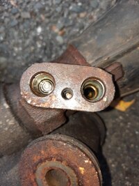 Rack seal ports - Input valve.jpg